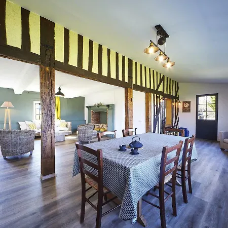 Castle With Terrace In Holiday home